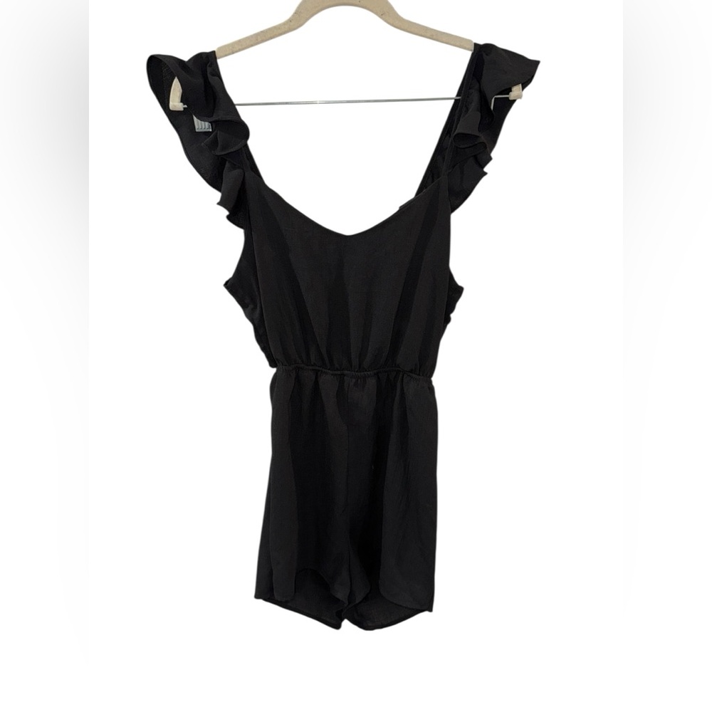 ✨ 5/$30 ✨ SHEIN Black Ruffled Tie Back Romper